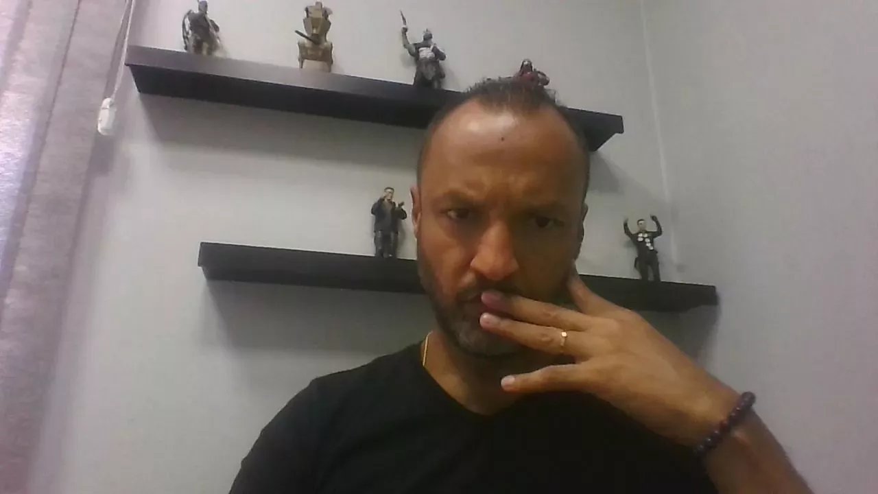 Offline 50taozlsp on Cam4