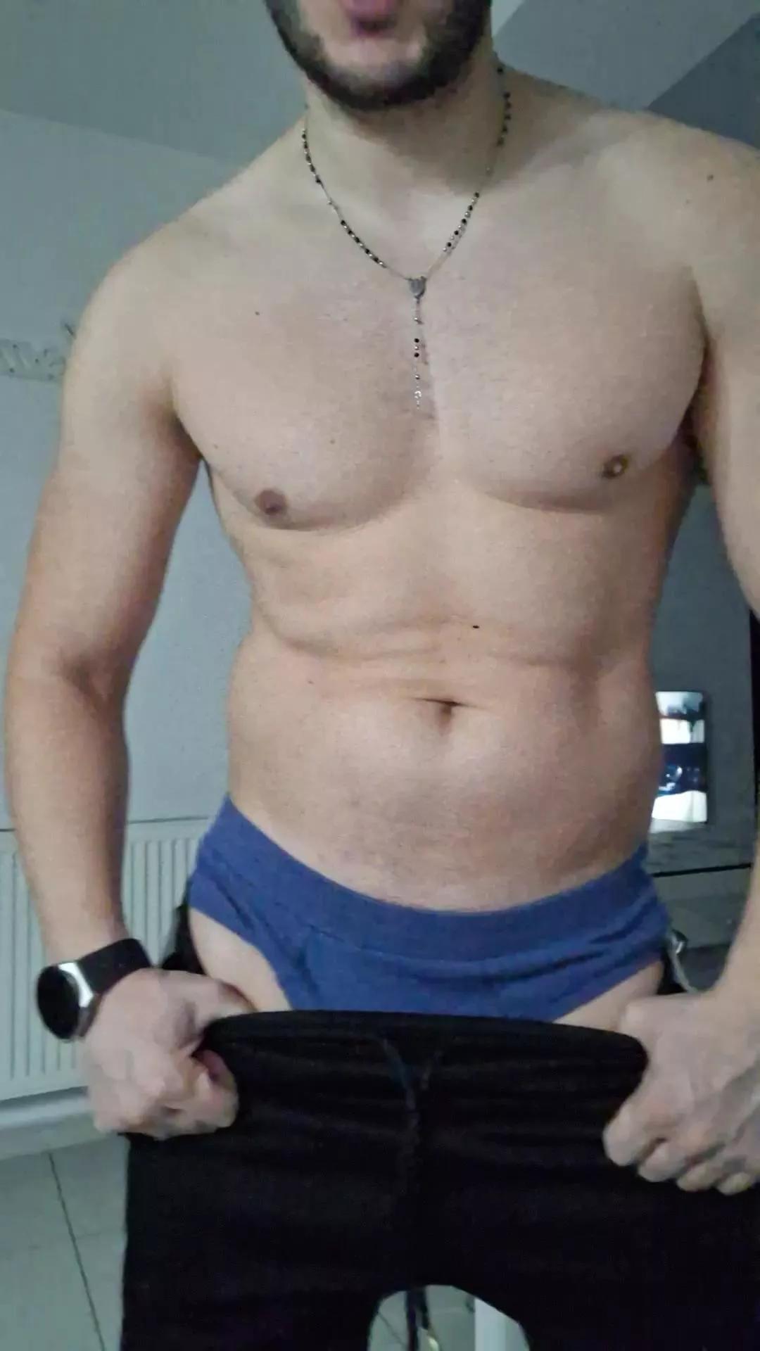 6men9 on Cam4 
