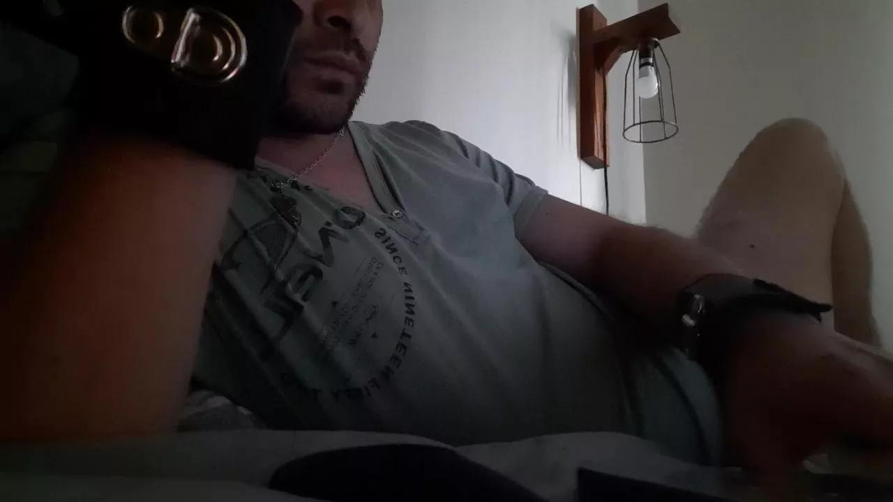 AdanLeori on Cam4 