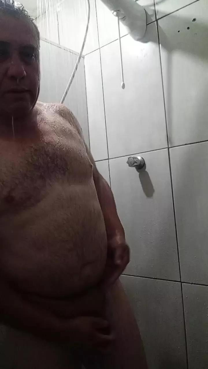 aera3 on Cam4 