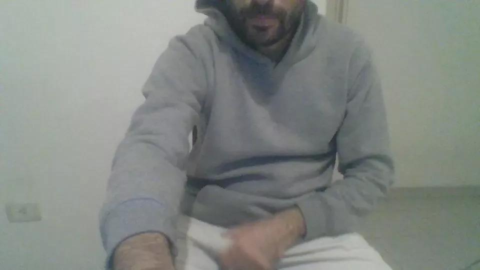 ahquepajeroo on Cam4 