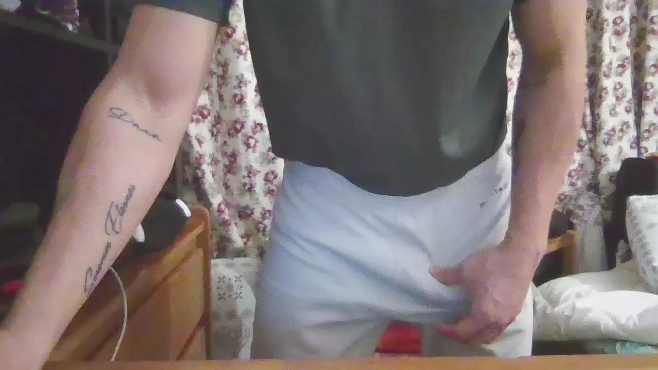 alederiver94 on Cam4 