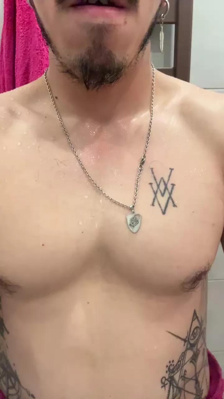alederiver94 on Cam4 