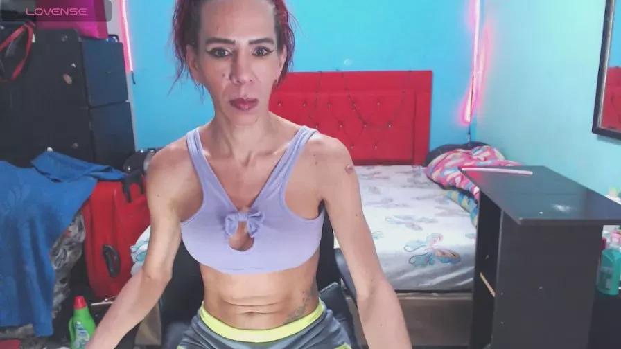 alexahotterh on Cam4 