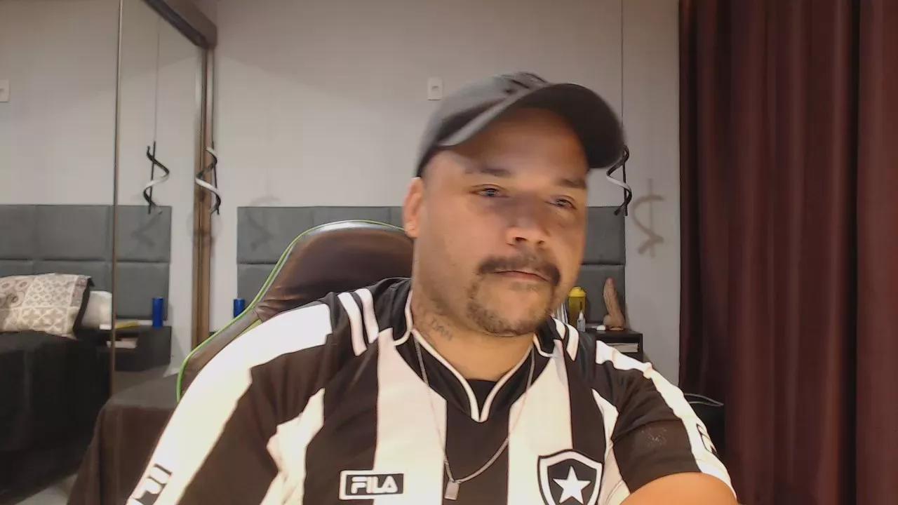 alexmonster2 on Cam4 
