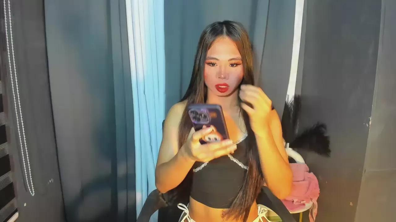 alodia_cums on Cam4 