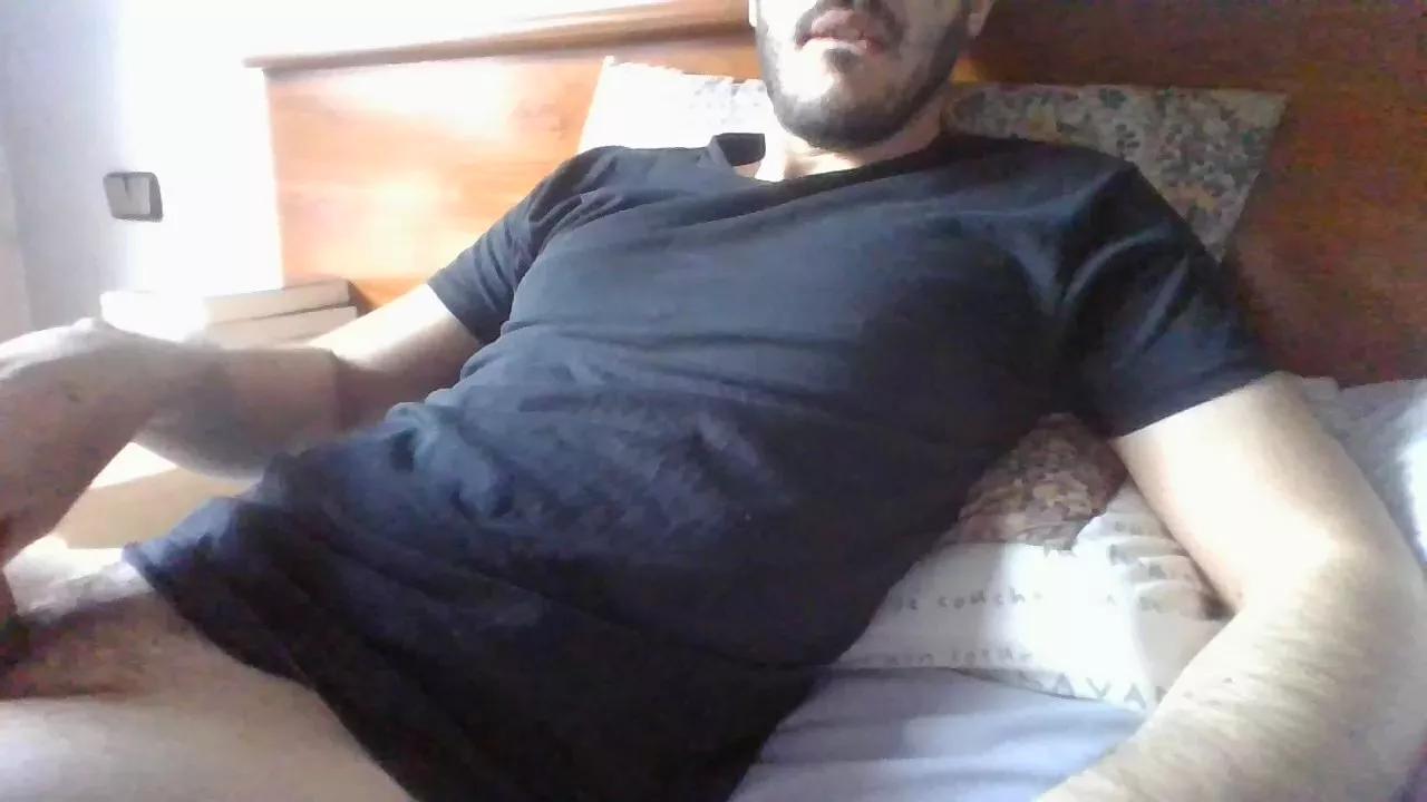 Alvarobcn34 on Cam4 