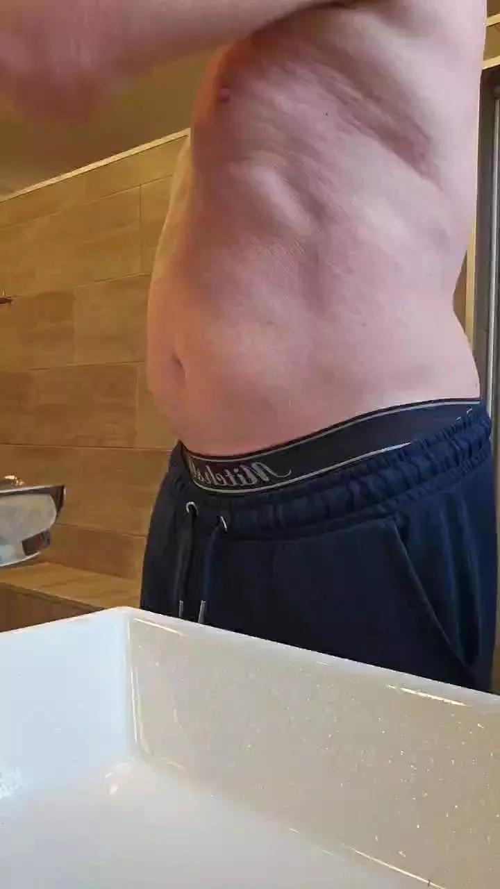 Andigr2grneu on Cam4 