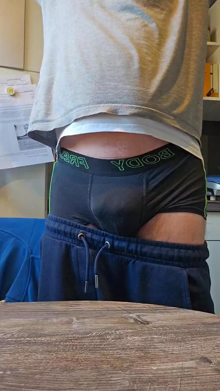 Andigr2grneu on Cam4 