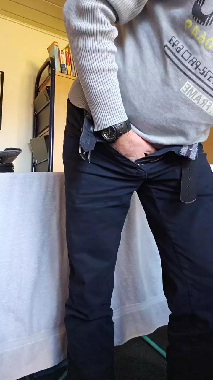 Andigr2grneu on Cam4 