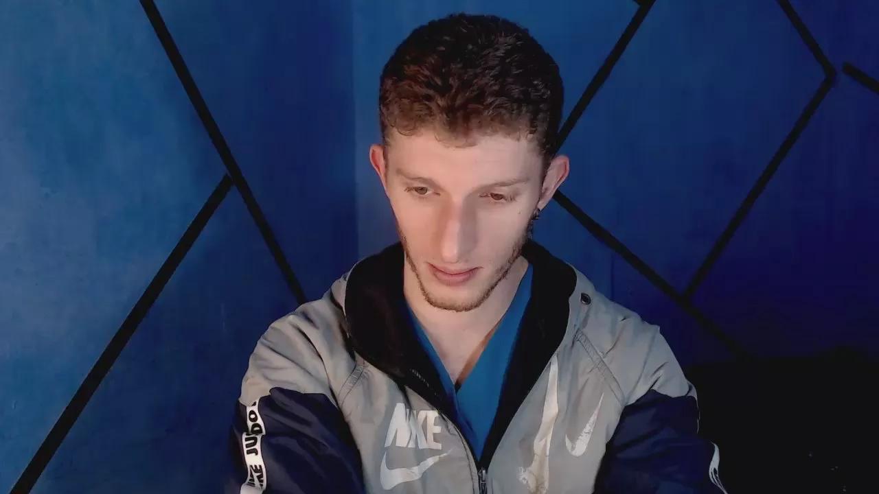 andrewxbii on Cam4 