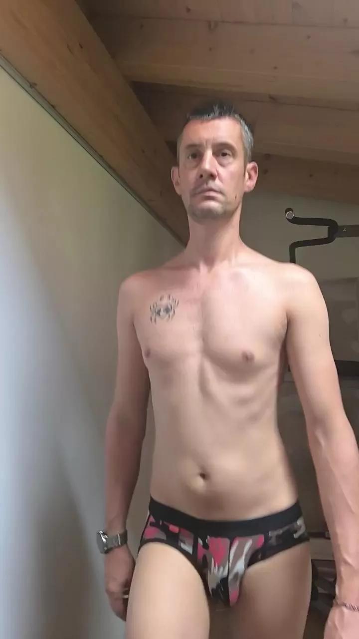 Angeldevil85 on Cam4 