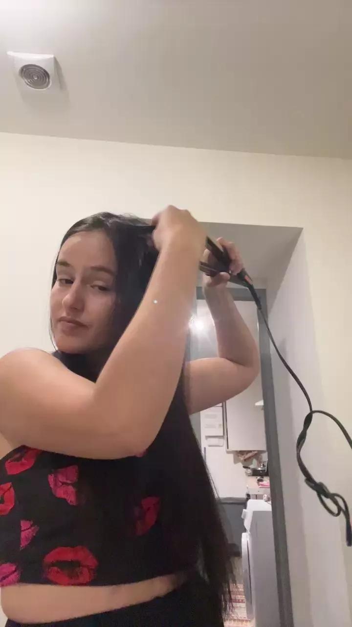 Anissa92 on Cam4 