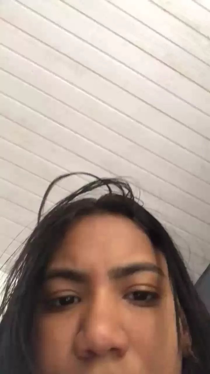 Offline Annyzinhaa on Cam4