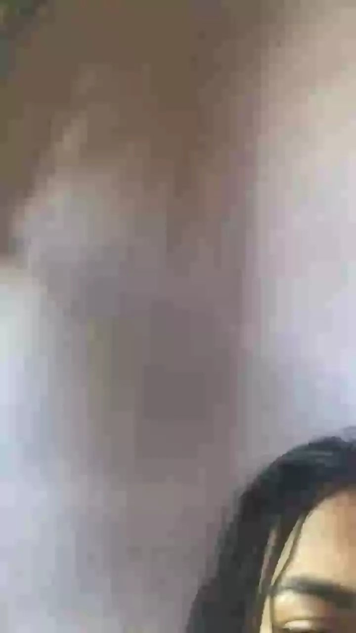 Offline Annyzinhaa on Cam4