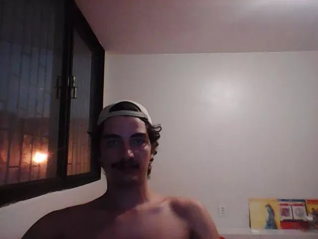 Offline arnos on Cam4