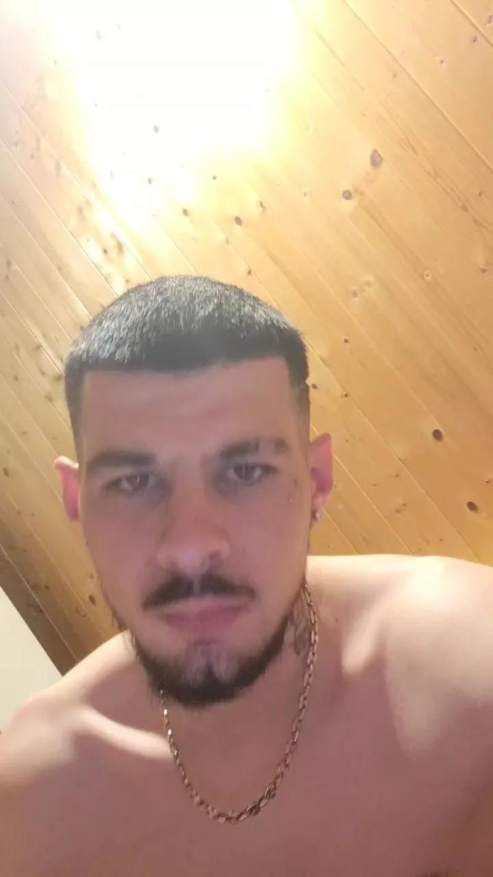 Arthur84vice on Cam4 