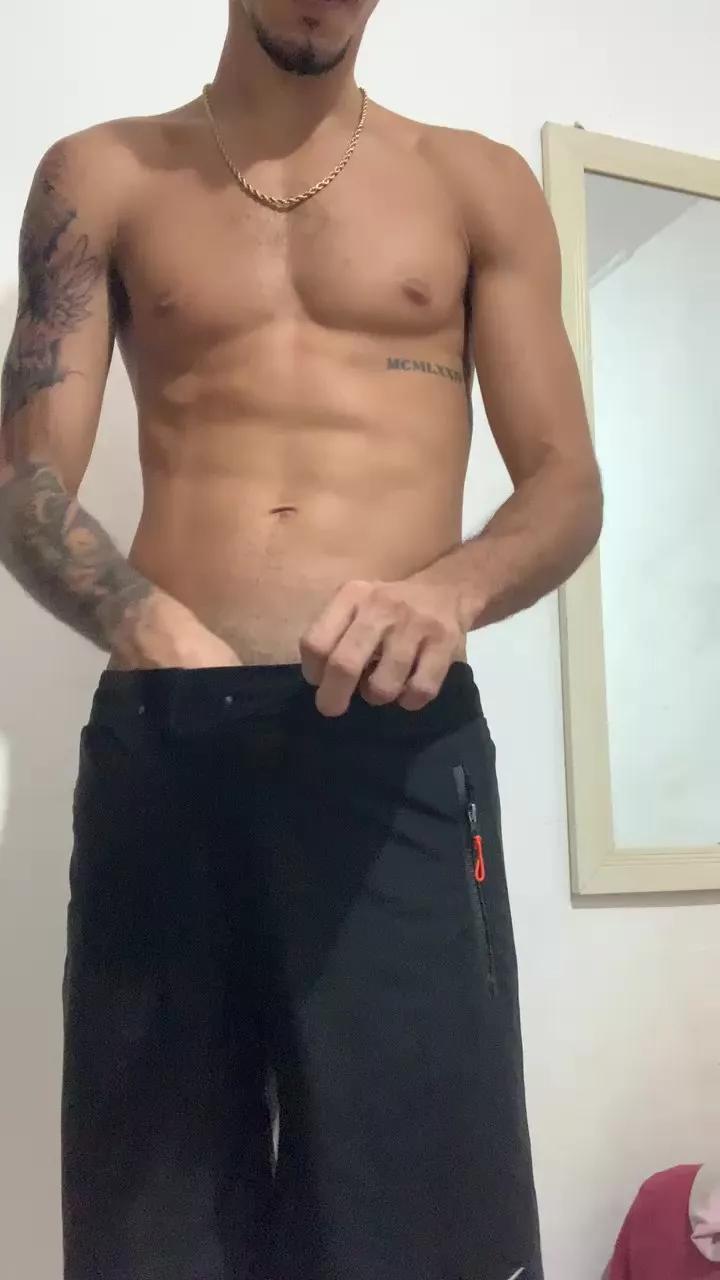 Aureo021 on Cam4 
