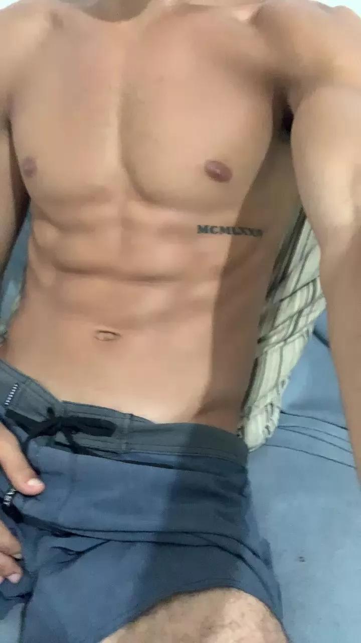 Aureo021 on Cam4 