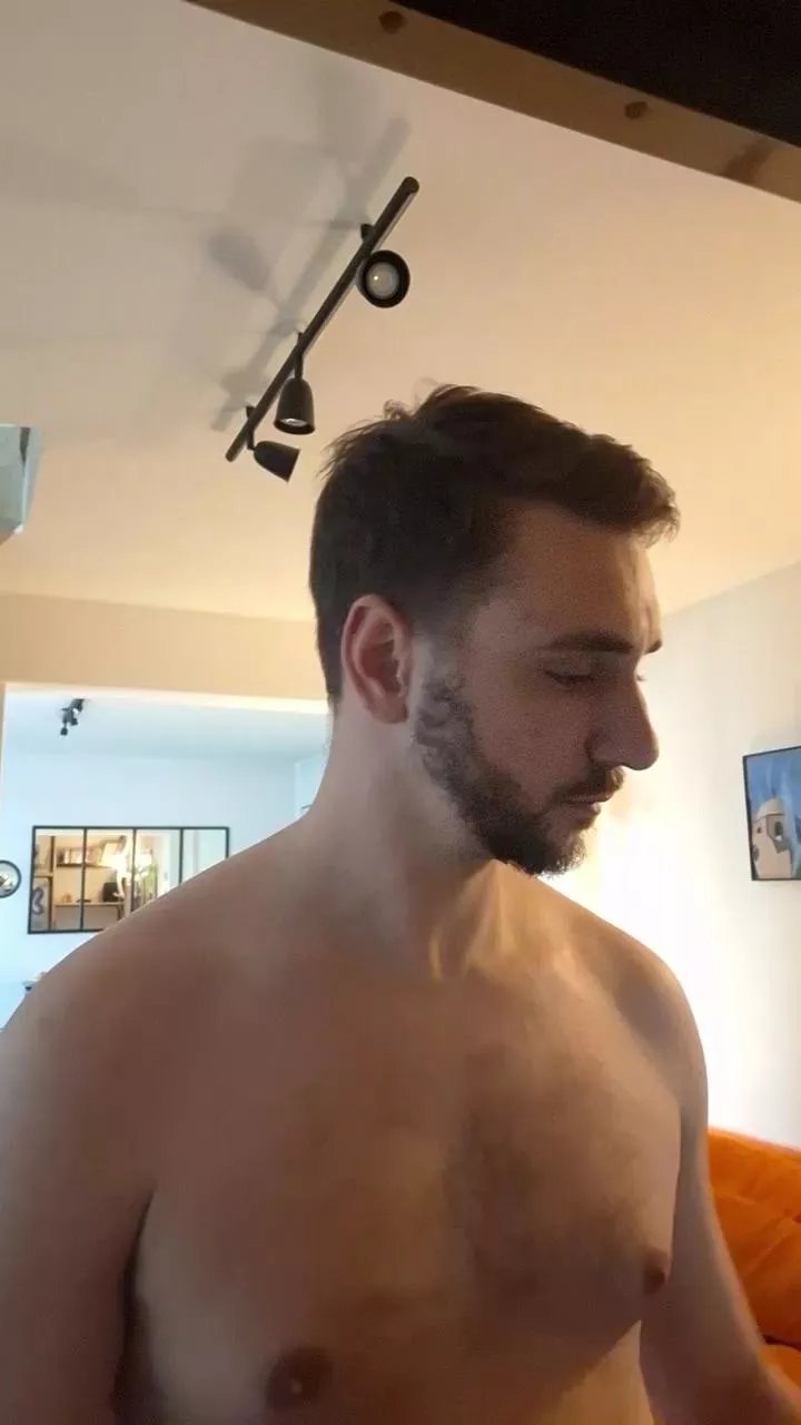 Offline Aznrfr7jl_6zap6 on Cam4