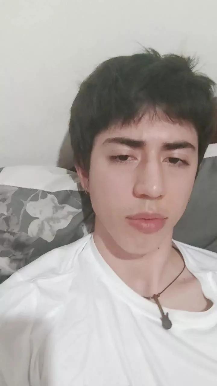 b3nju on Cam4 