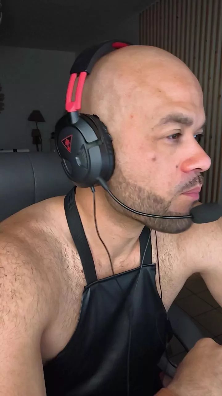 Offline BANE_KYUBI on Cam4