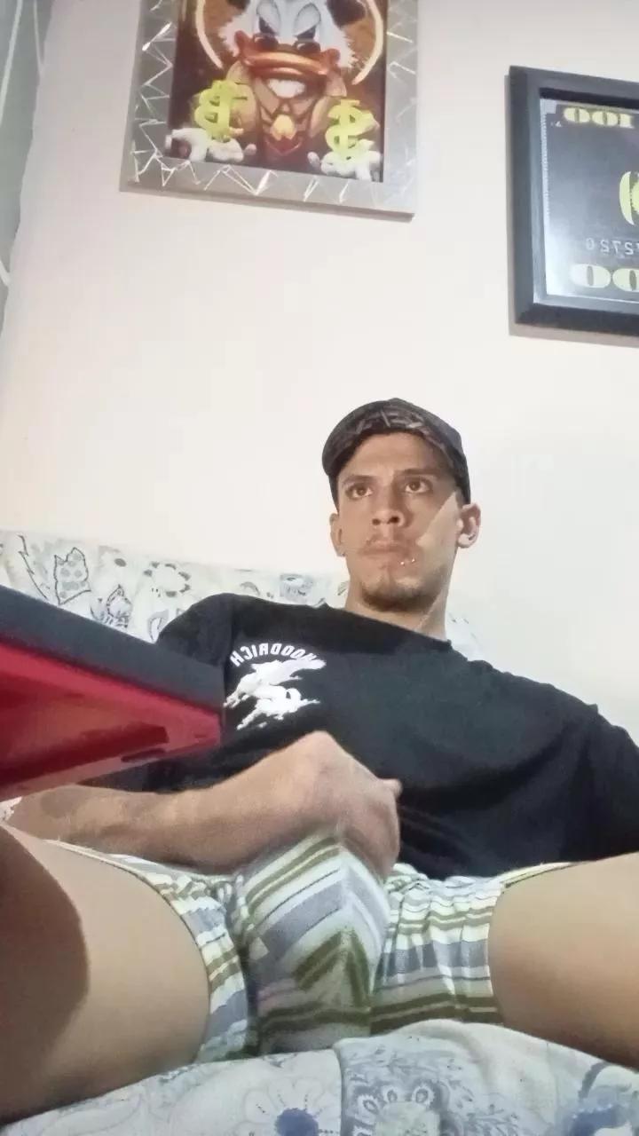 Bartisam on Cam4 