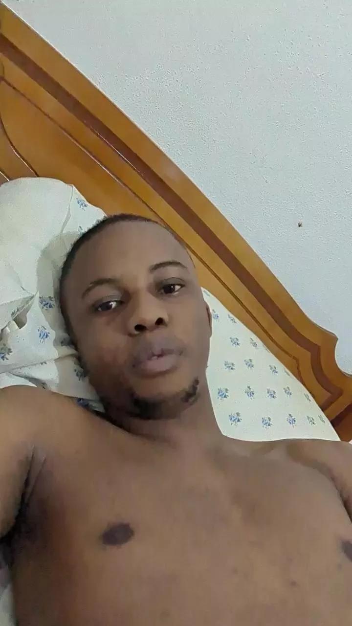 bbcdreadnaught on Cam4 
