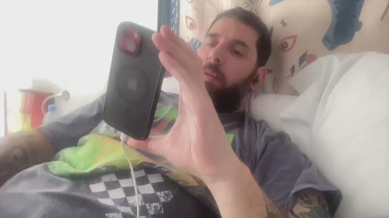 bear3393 on Cam4 