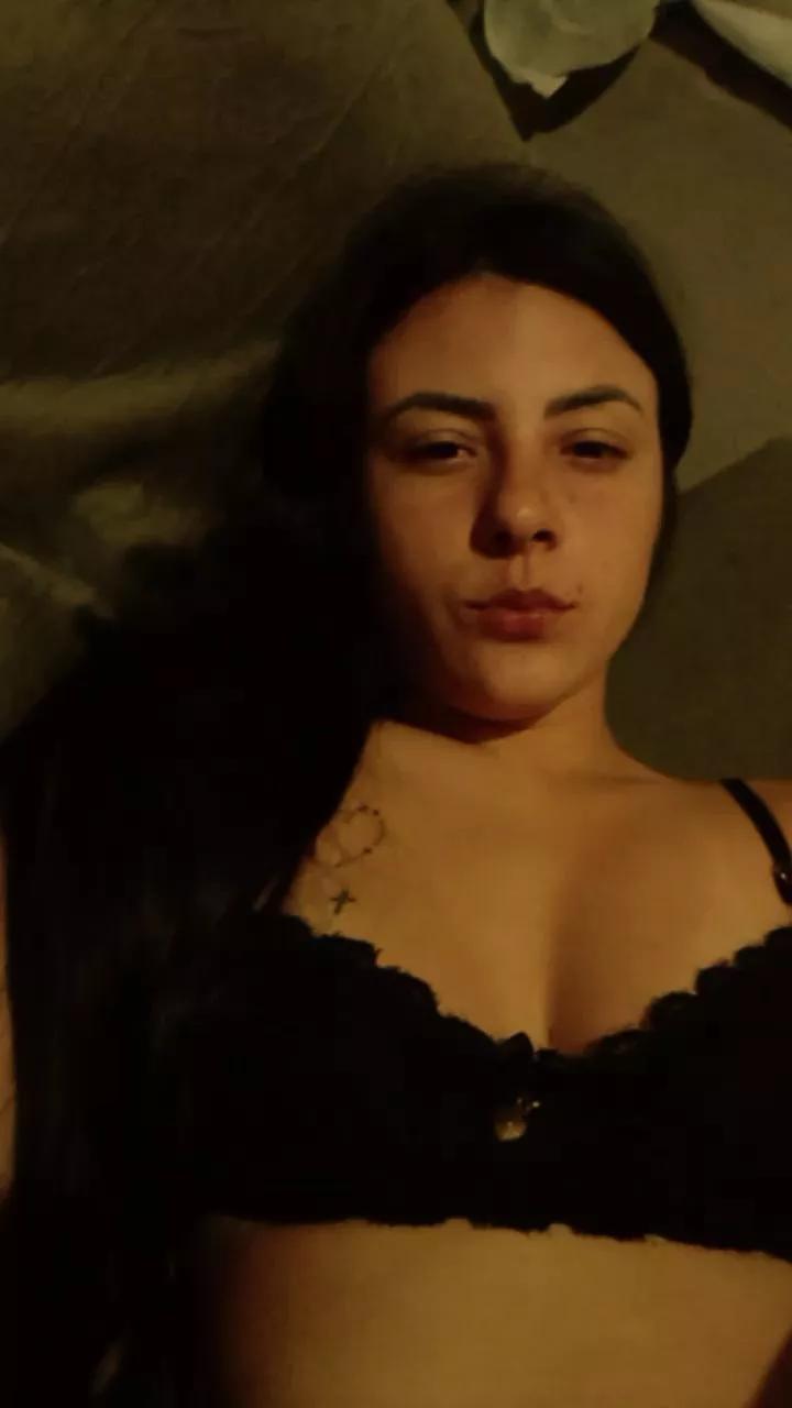 Bebezinha51 on Cam4 