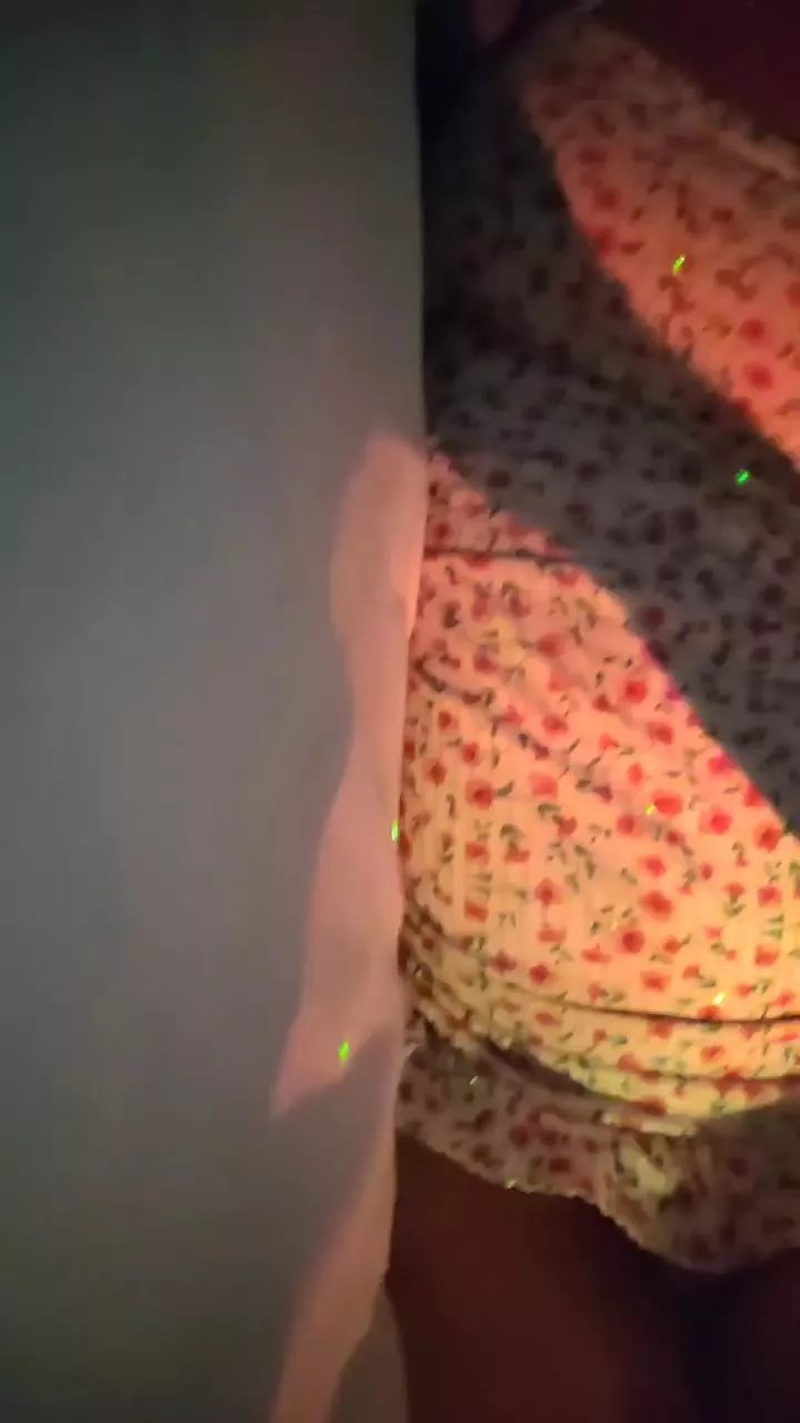 Offline BellaLancaster on Cam4