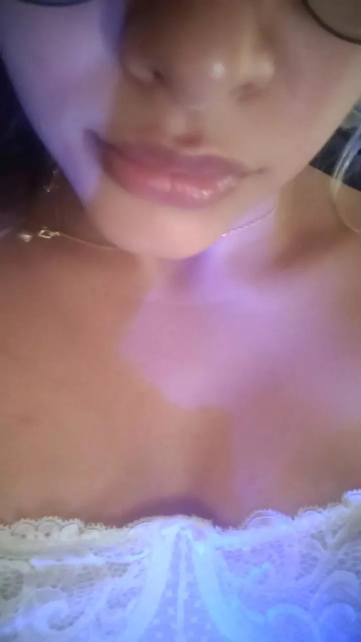 Offline BellaLancaster on Cam4