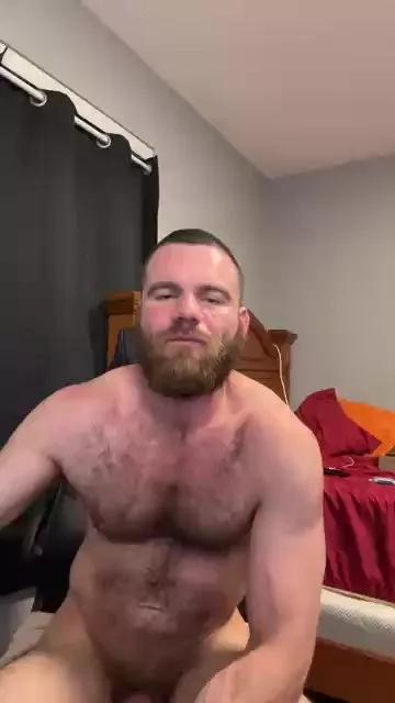 Bighairytopping on Cam4 