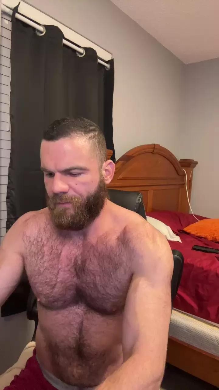 Bighairytopping on Cam4 
