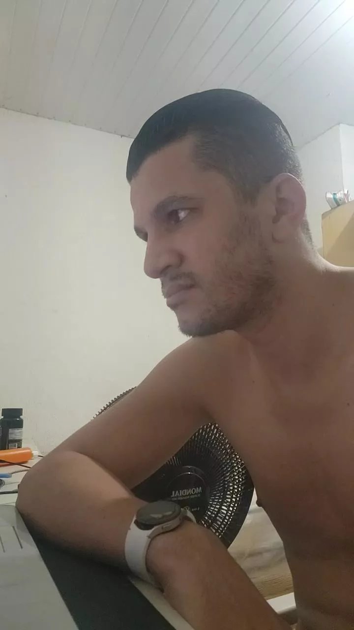 Offline bigpaulomarcelo on Cam4