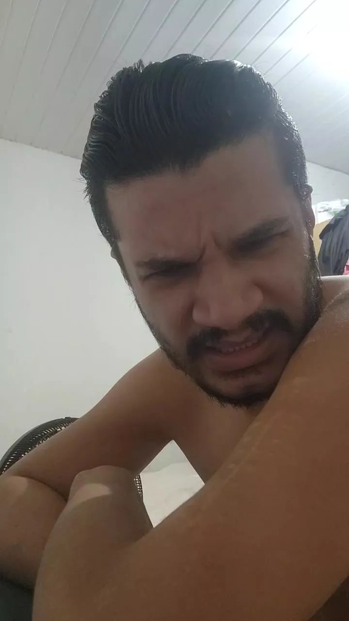 Offline bigpaulomarcelo on Cam4