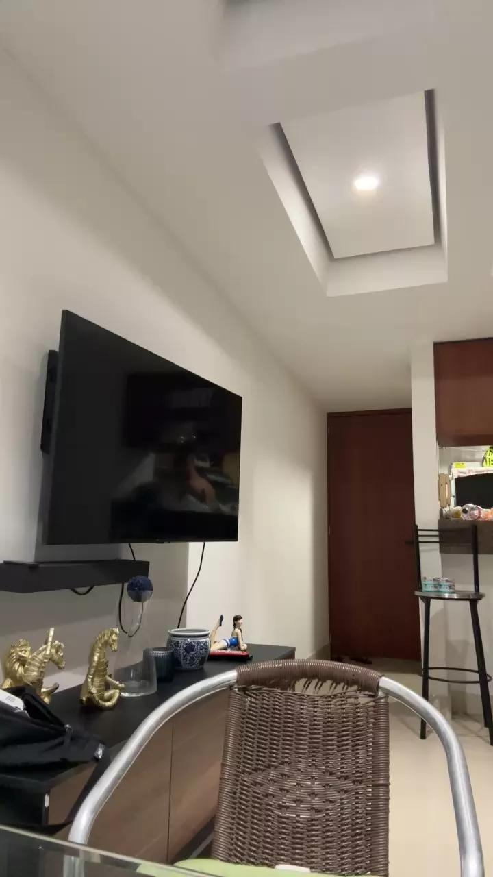 Bigwhitebull on Cam4 