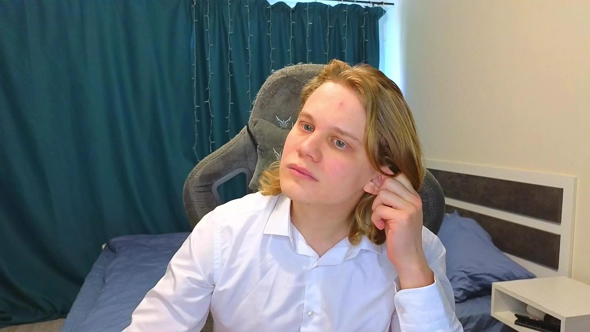 Blessed_couple on Cam4 