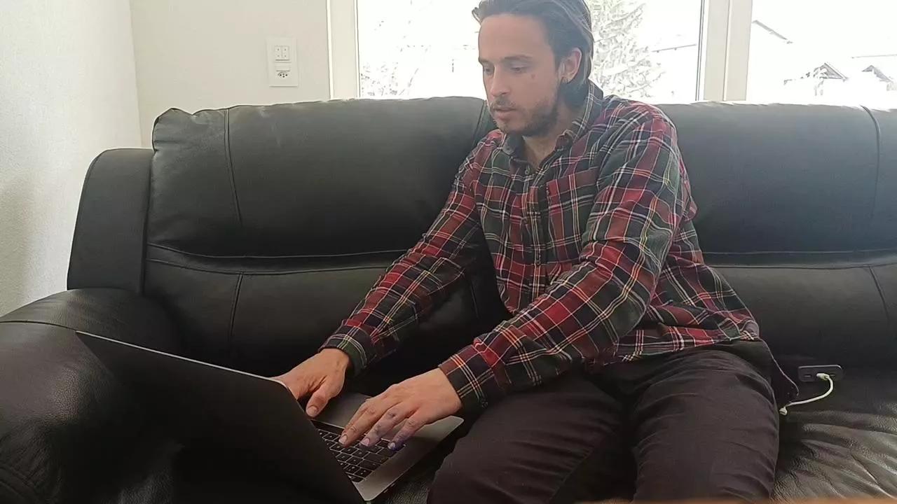 bleuroy on Cam4 