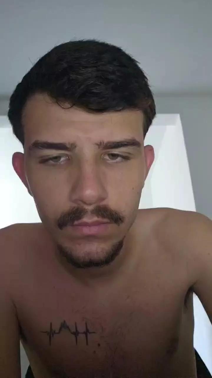 Branco_027 on Cam4 