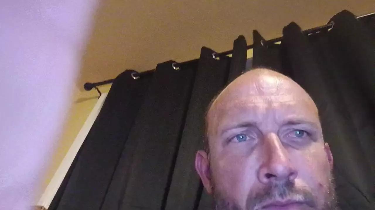 brucejuce666 on Cam4 