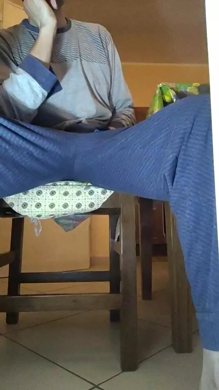 bull175 on Cam4 