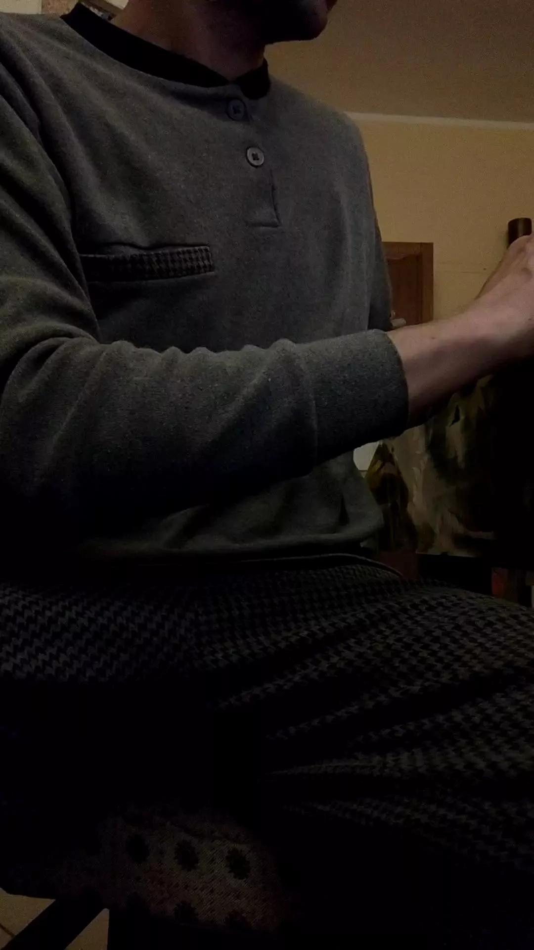 bull175 on Cam4 