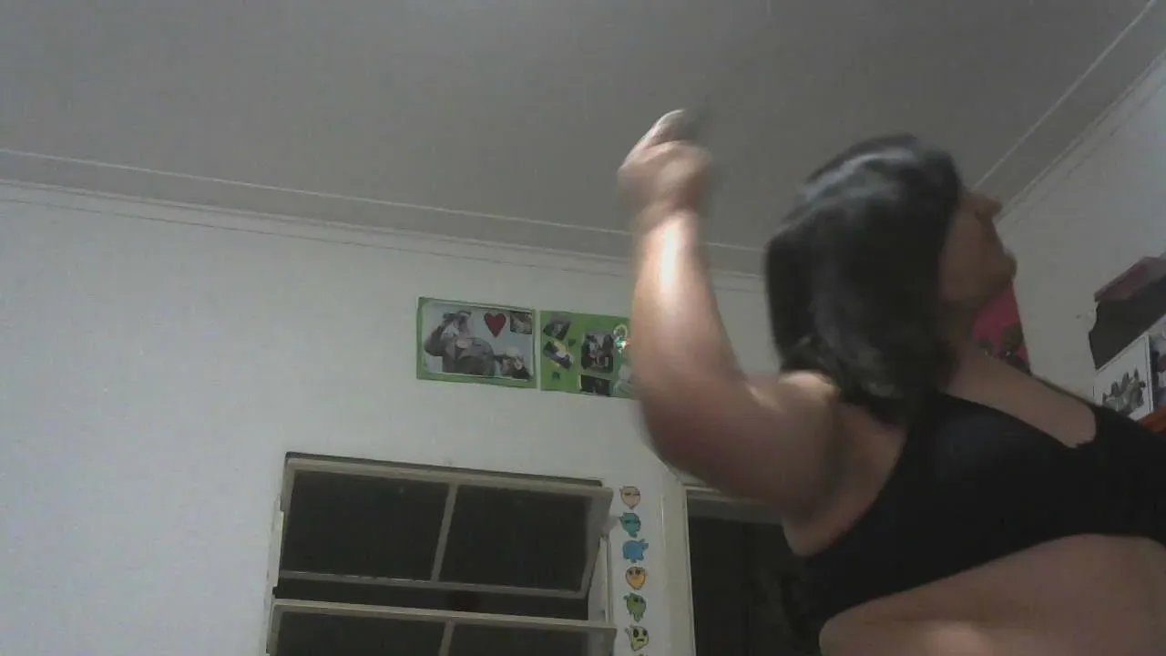 Offline byluxyloles on Cam4