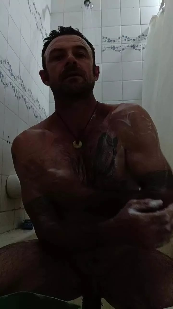 Offline Carlitos12 on Cam4