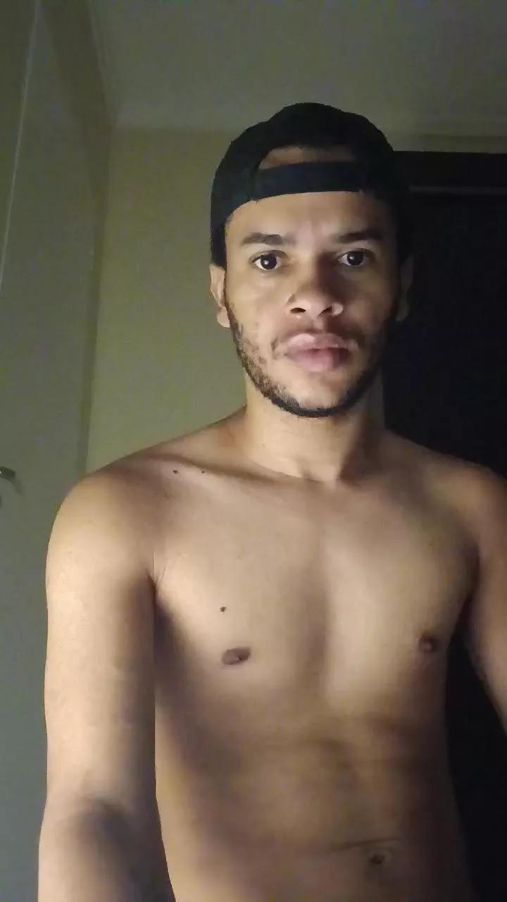 Carlosxntos on Cam4 