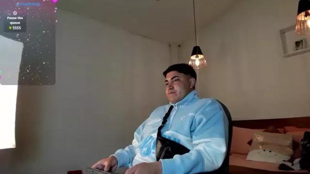 Cloe_n_Billy on Cam4 