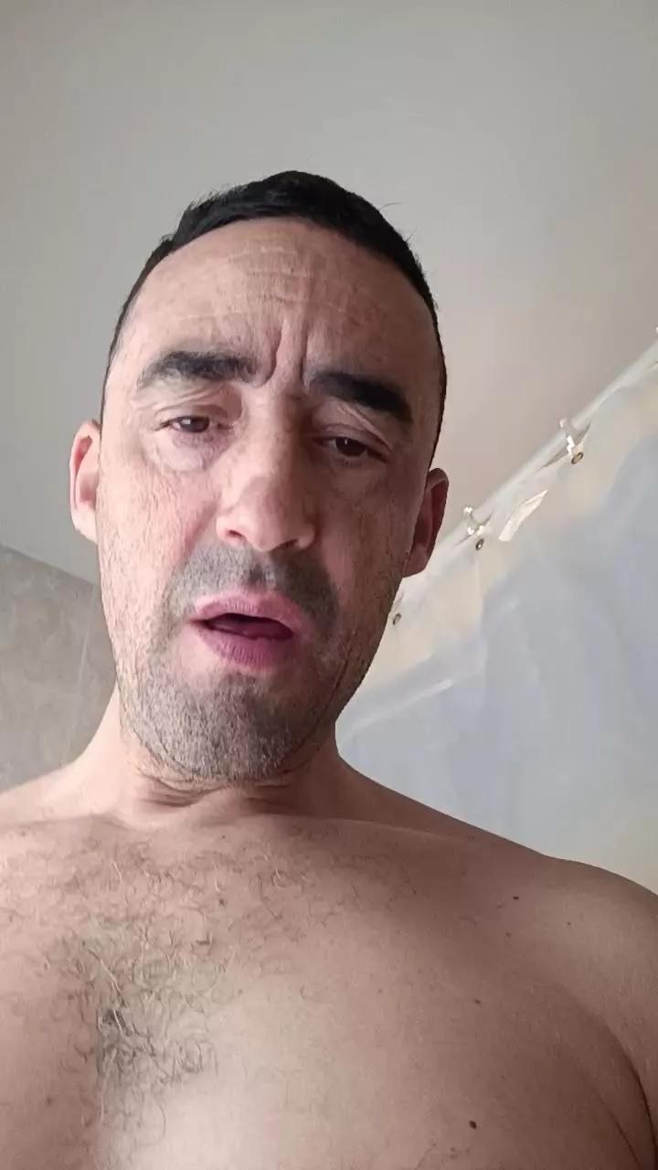 comilon77 on Cam4 