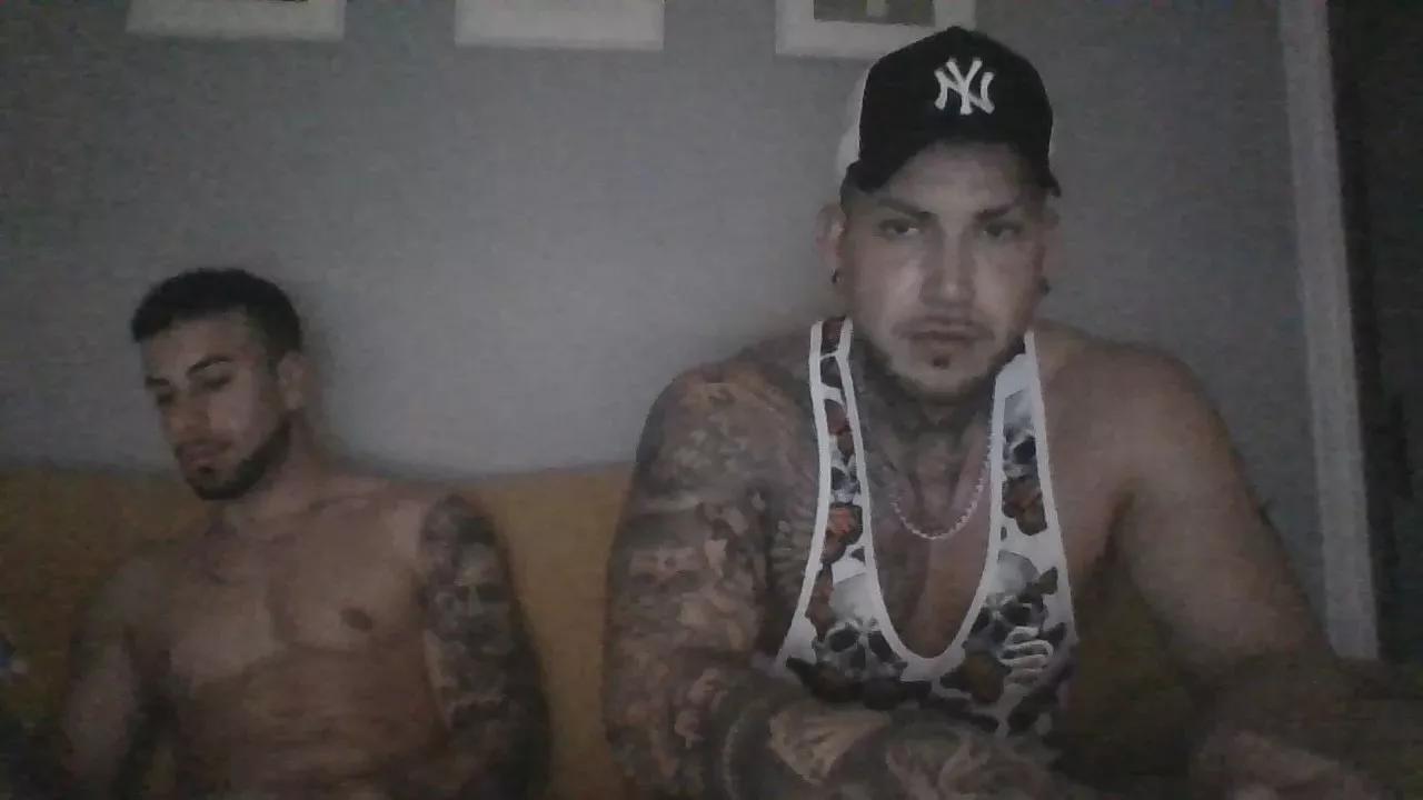 CoupleLord on Cam4 