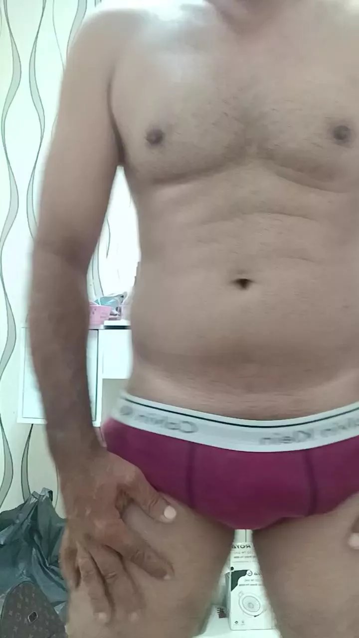 Offline cremosinhorj on Cam4